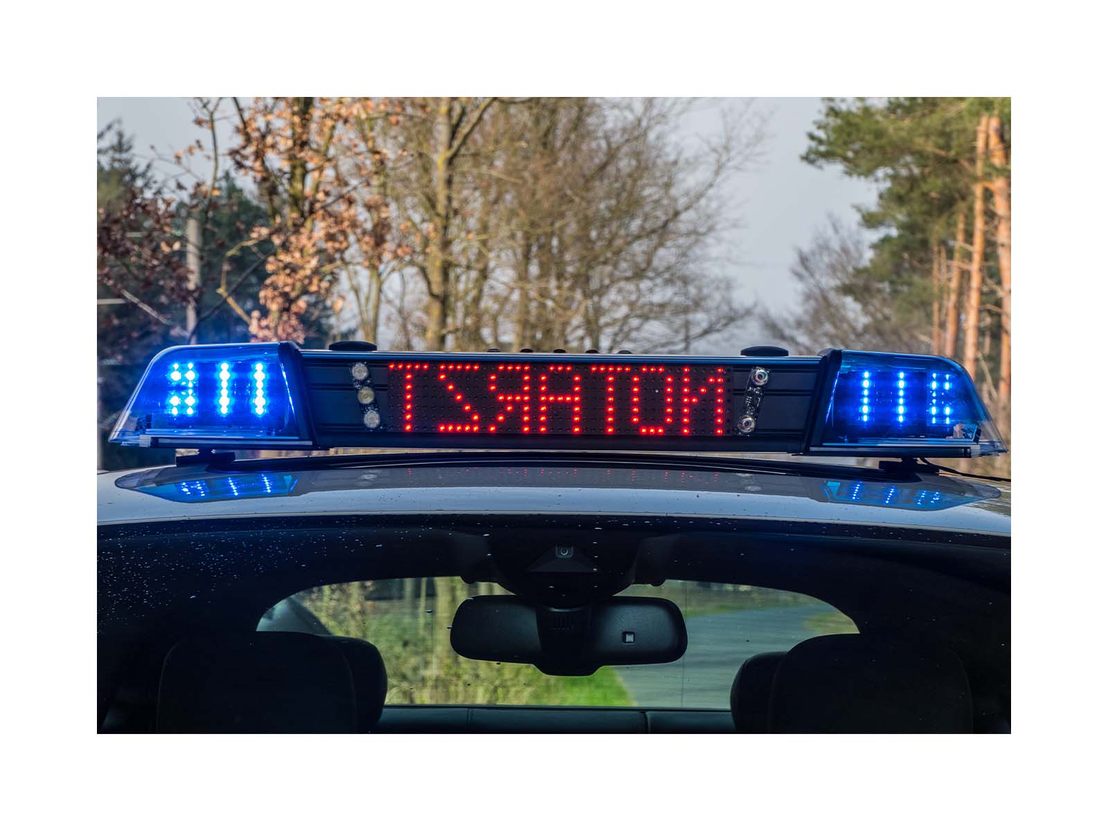Z2 Lightbar Lit Blue Front View In Situ Showing Message Notarzt
