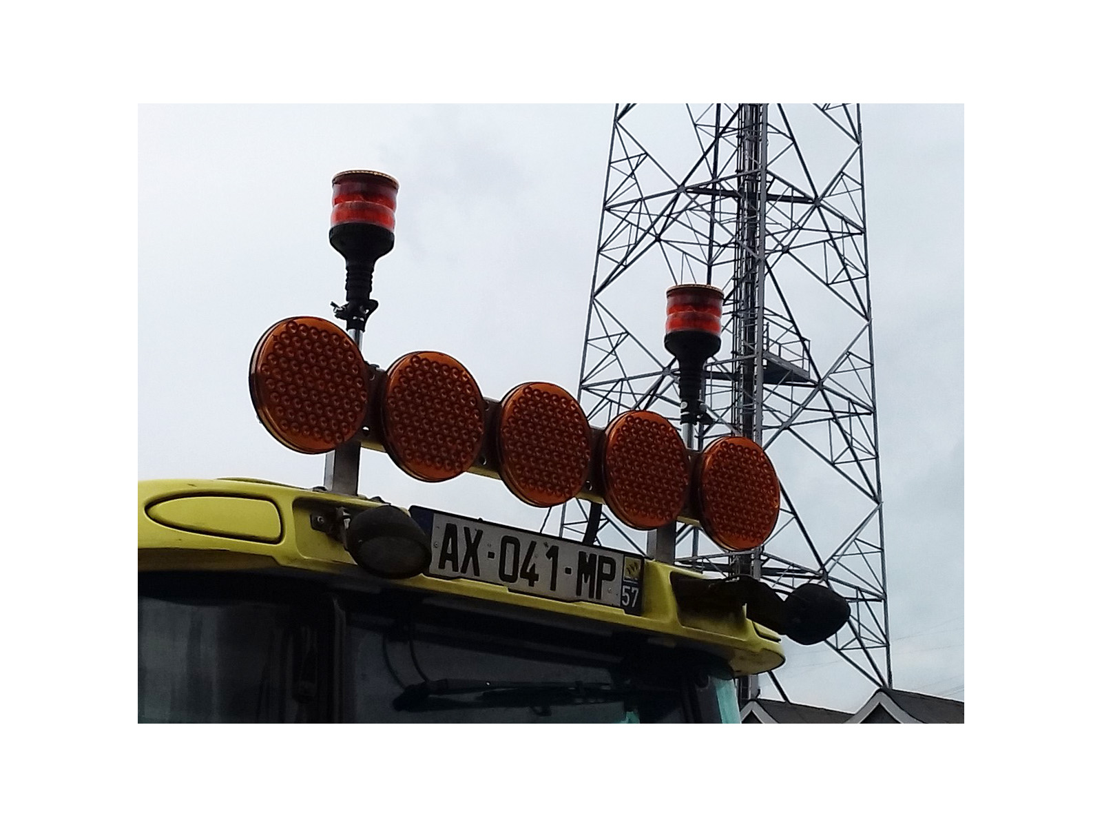 Gyrophare orange Gyroled Mercura classe 1 sur fixation hampe