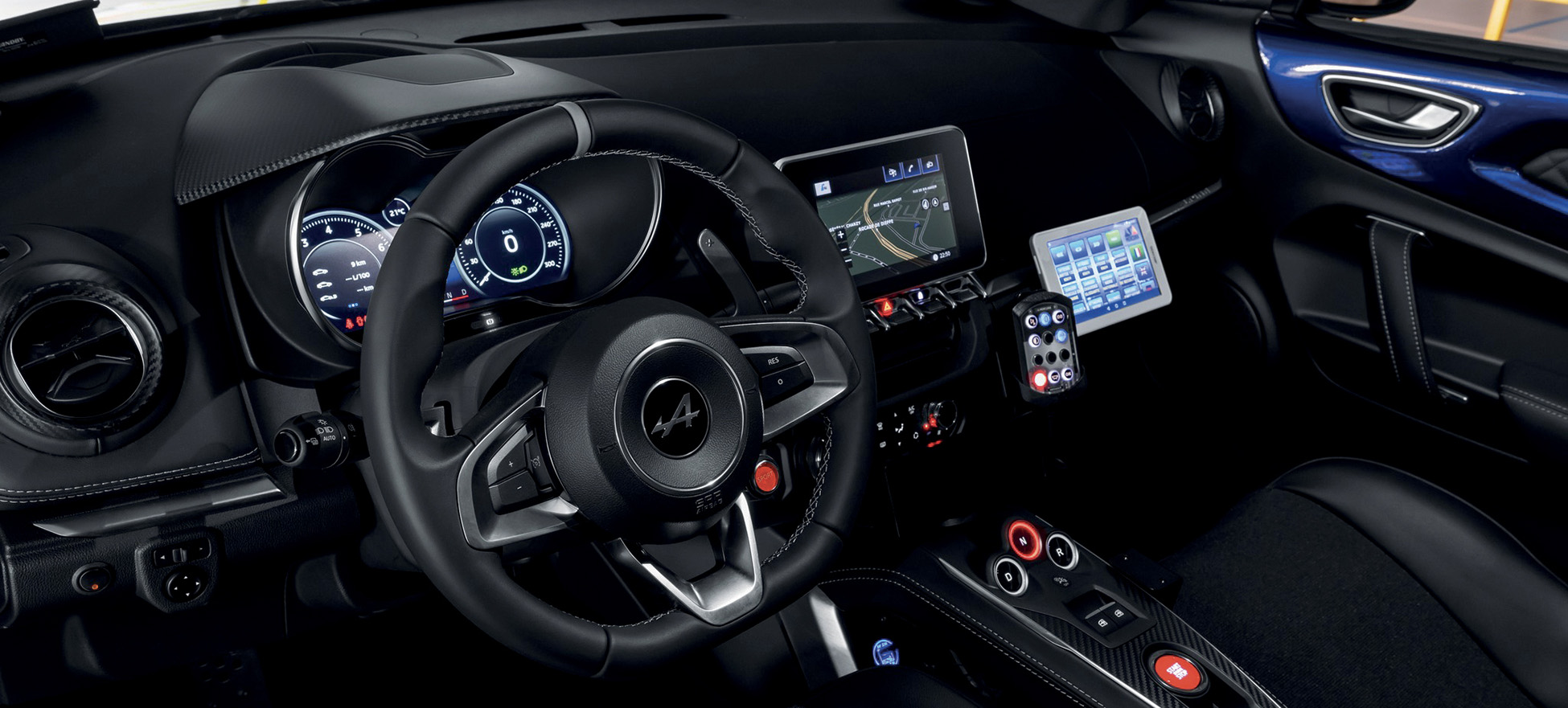 Tableau de bord Alpine avec commandes Standby France