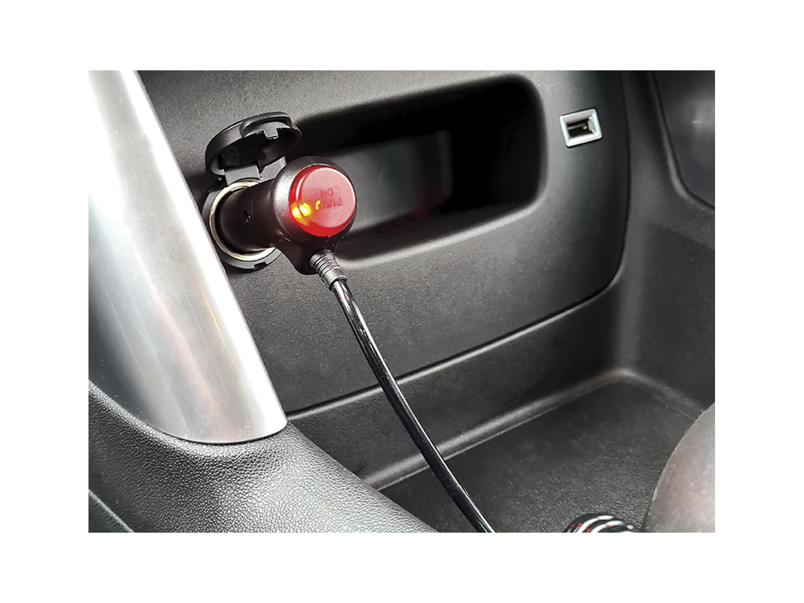 Safe Responder X - LED Visor Sign Plugged into Cigarette Lighter